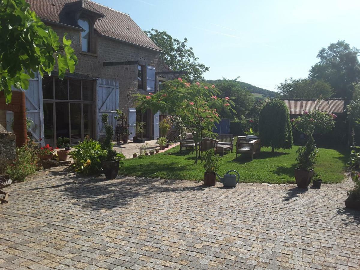 Gite Des Quatre Chemins La Vineuse 외부 사진